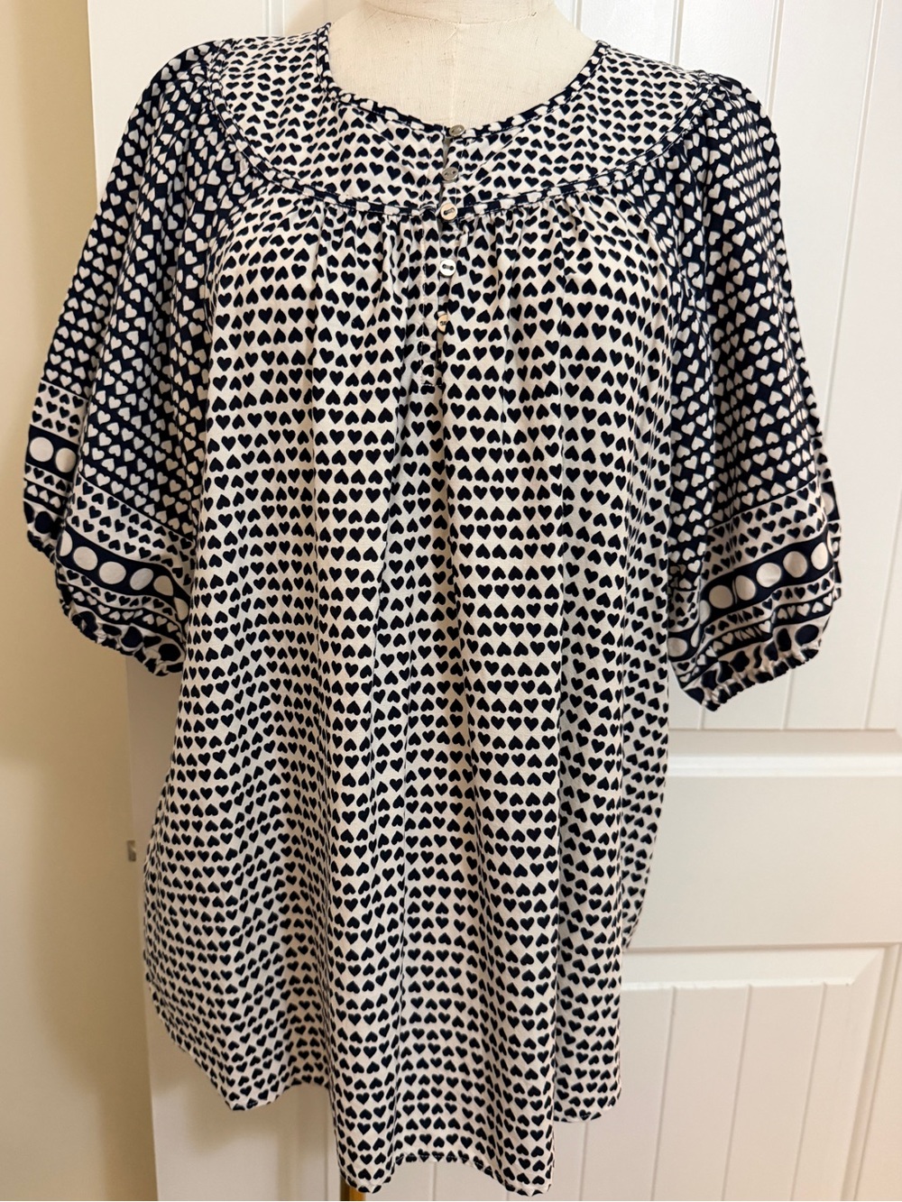 LOFT Navy & Off White Dots & Heart Design Short Sleeve Top XL